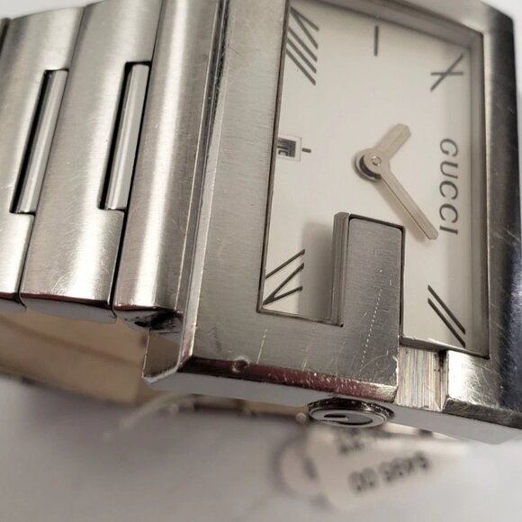 (70632-1) Gucci Chrome Watch - Picture 3 of 14